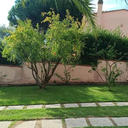 Villa Simonetta * Fort Village